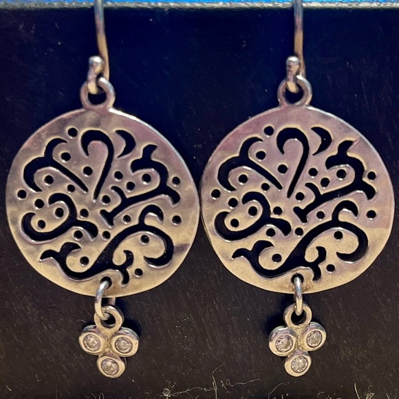 Silpada “Cut Above" Earrings - Picture 6 of 9